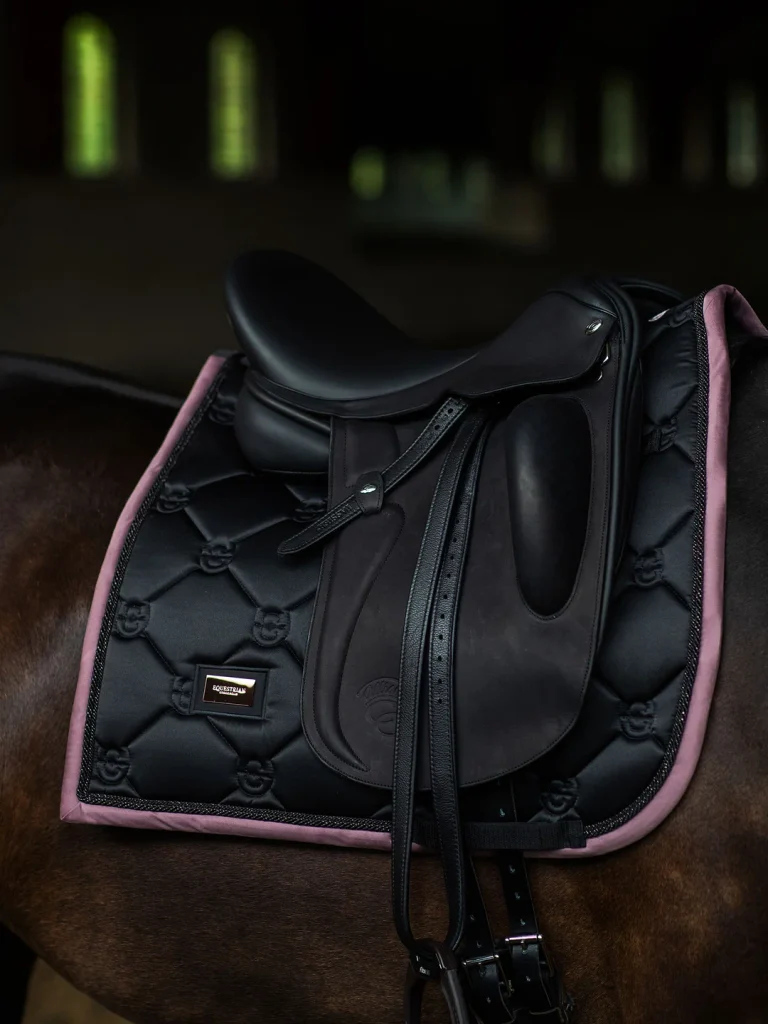 Es black blush dressage