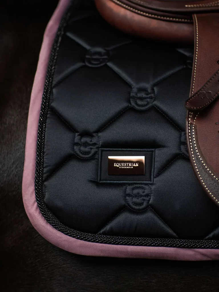 ES Black Blush Small